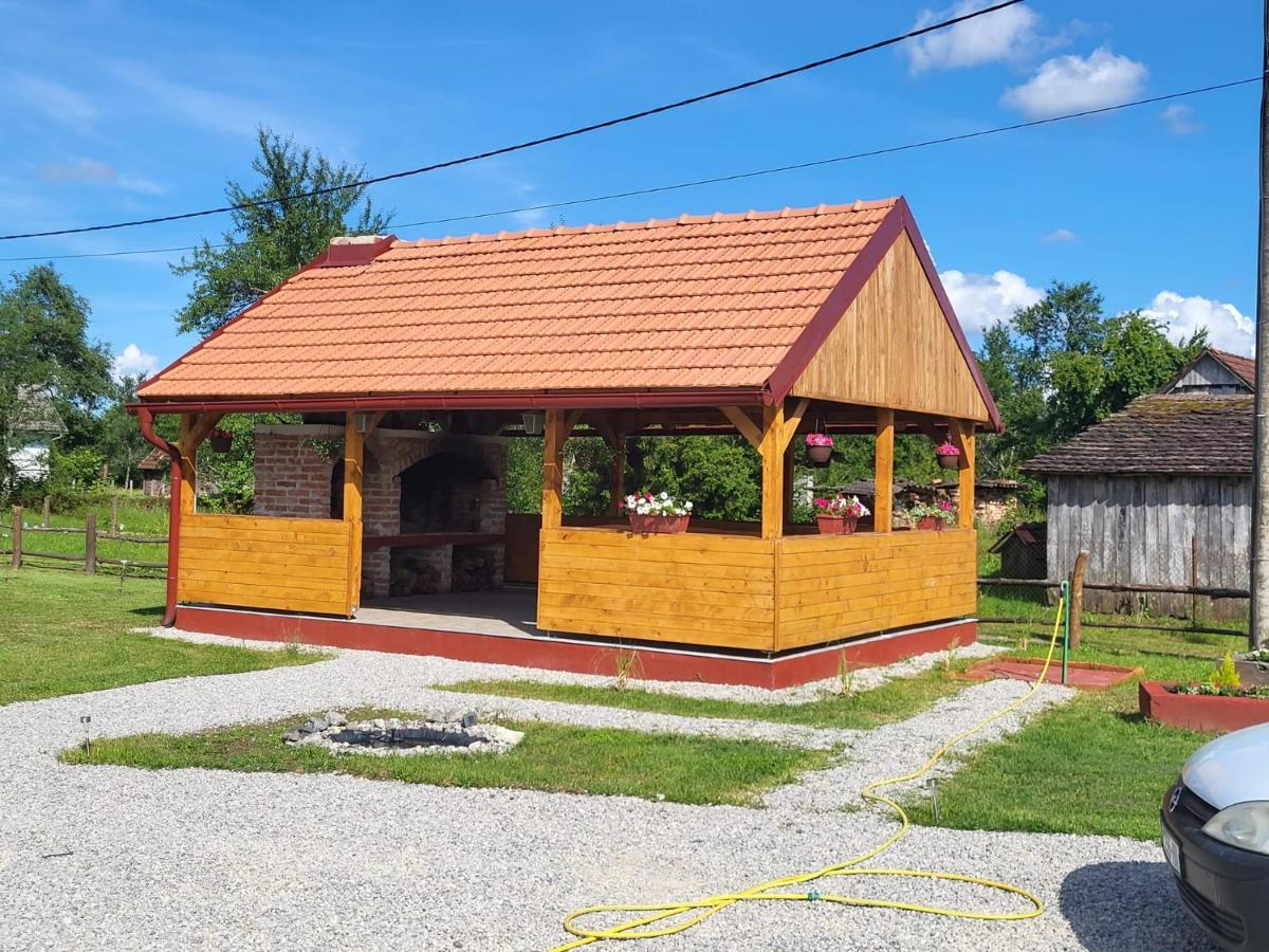 Вилла Kuca Za Odmor Jopi I Mare Topusko Экстерьер фото