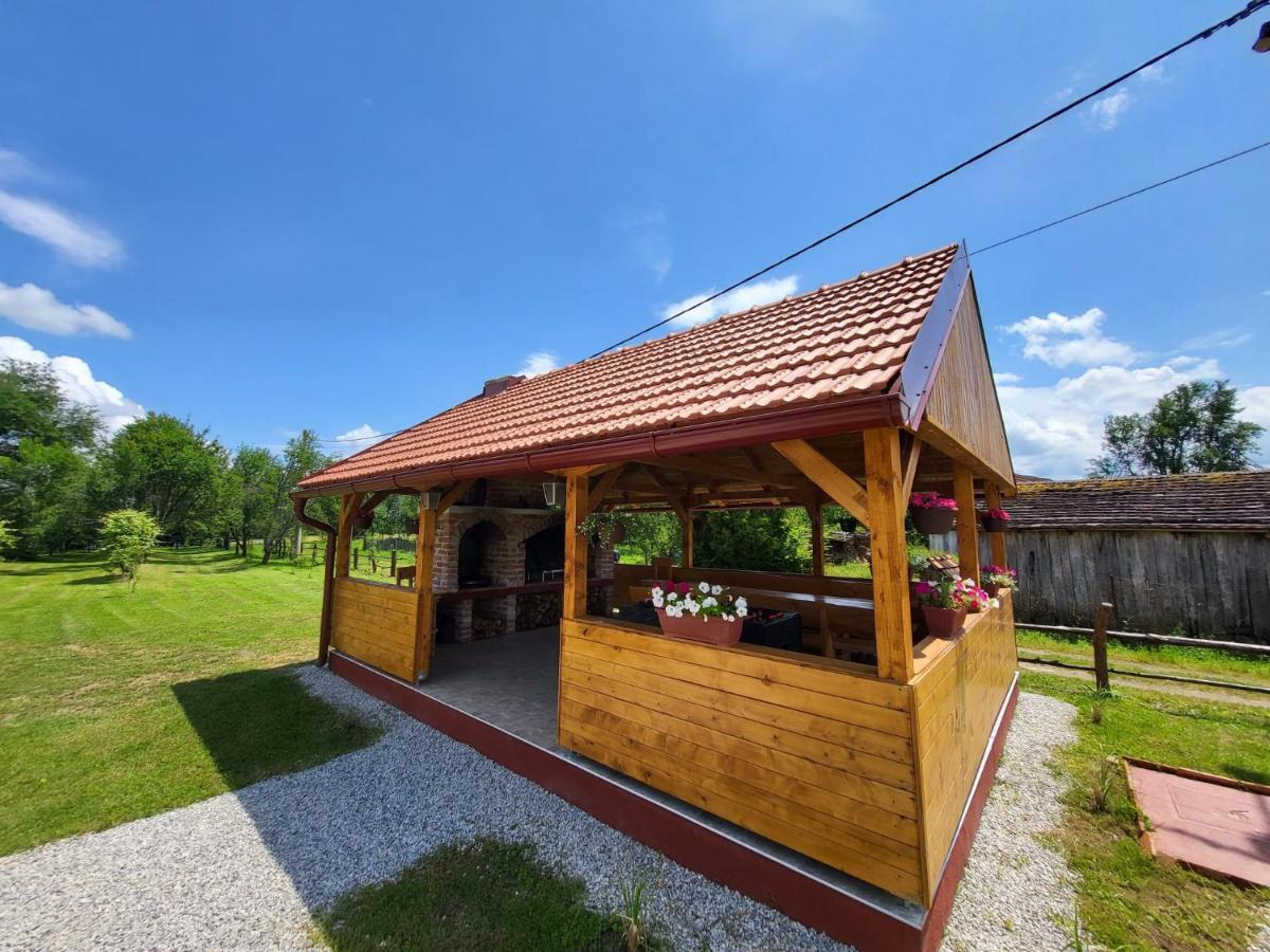 Вилла Kuca Za Odmor Jopi I Mare Topusko Экстерьер фото